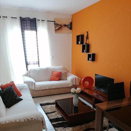 Family Apartment ปรายา ภายนอก รูปภาพ