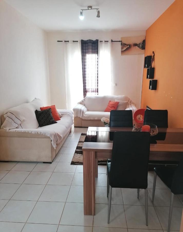 Family Apartment ปรายา ภายนอก รูปภาพ